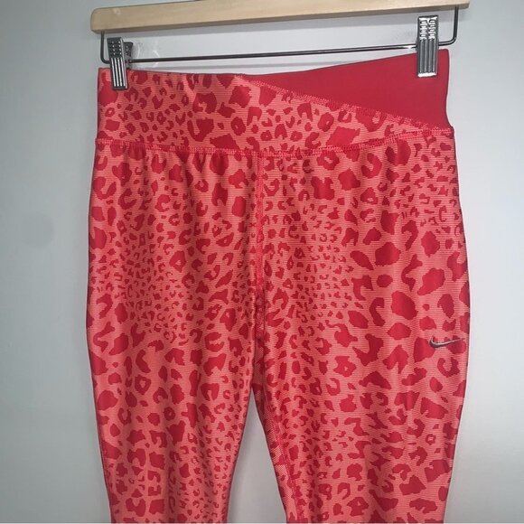 Nike Running Leggings Women’s Size Small Red Pink Animal Print Cropped - Picture 3 of 9